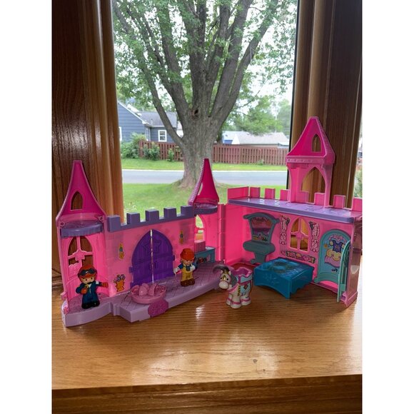 Fisher-Price Little People Disney Princess Castle Playset With Figures & Horse - Picture 5 of 11